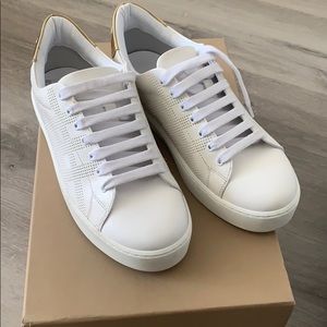 Burberry women sneakers